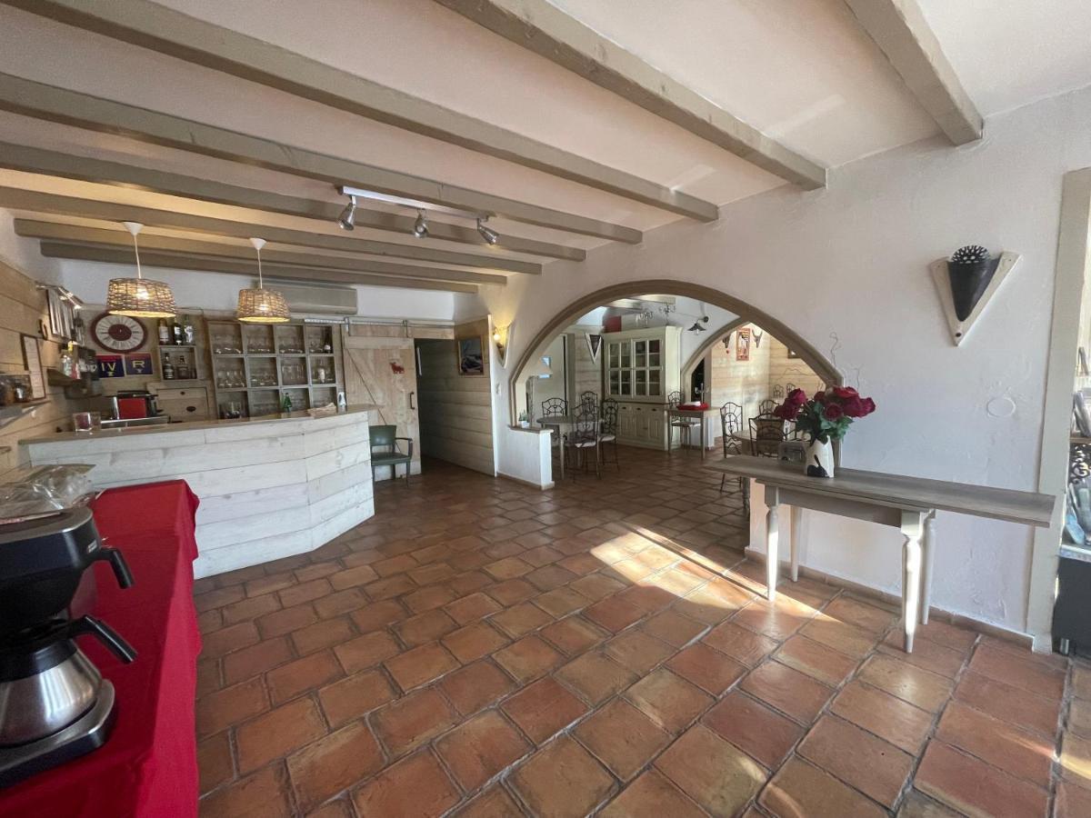 Mas Des Salicornes Otel Saintes-Maries-de-la-Mer Dış mekan fotoğraf