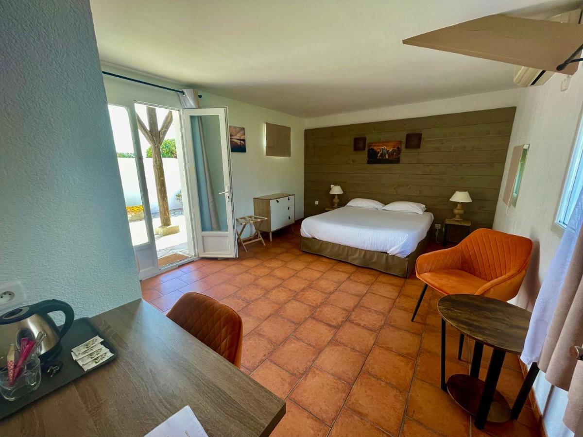 Mas Des Salicornes Otel Saintes-Maries-de-la-Mer Dış mekan fotoğraf