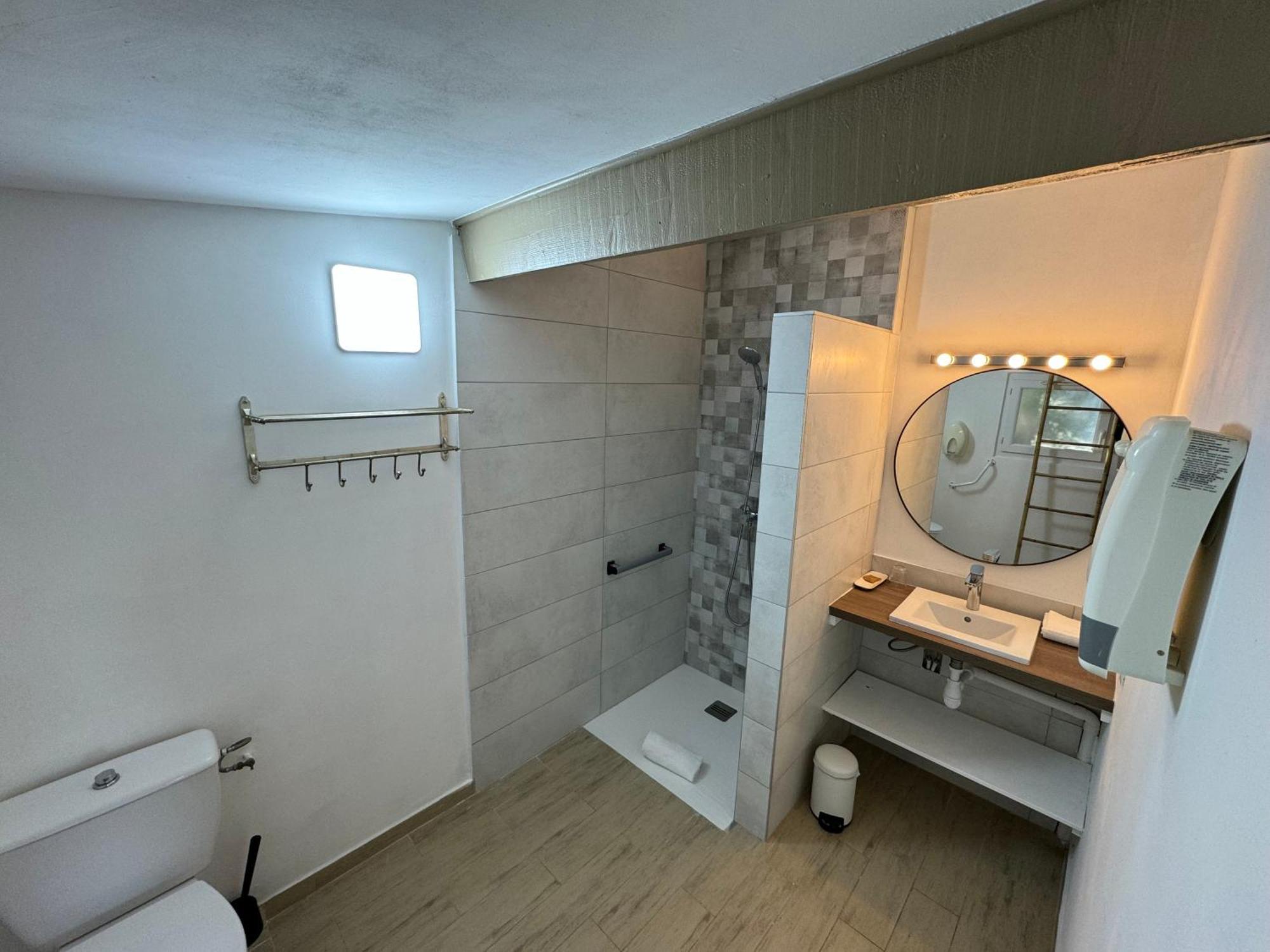 Mas Des Salicornes Otel Saintes-Maries-de-la-Mer Dış mekan fotoğraf
