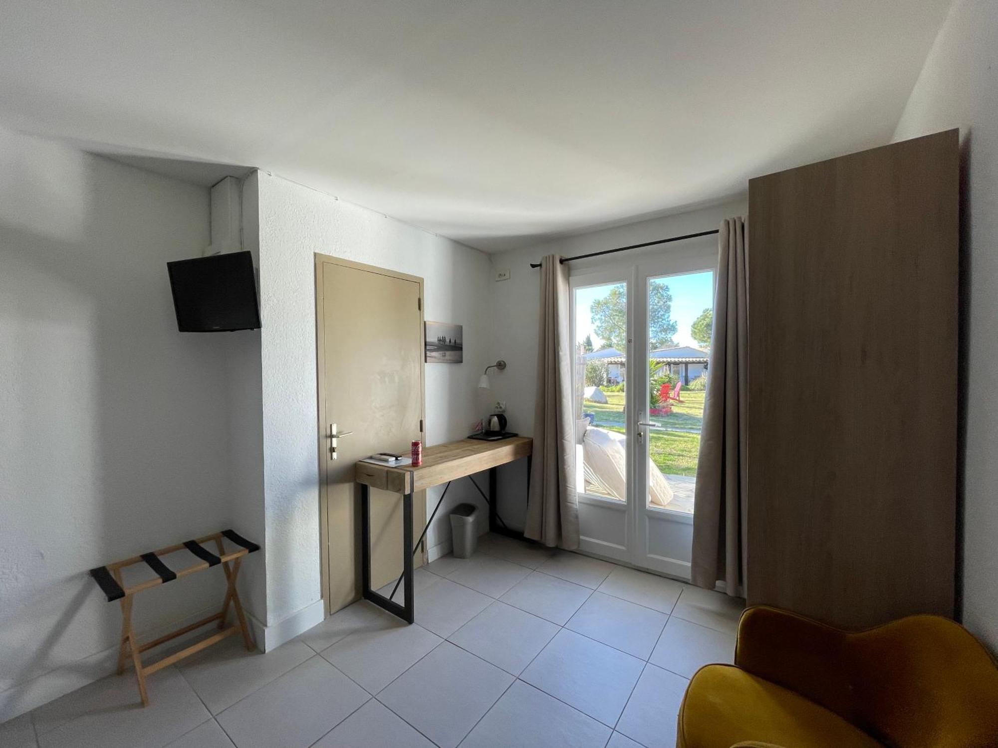 Mas Des Salicornes Otel Saintes-Maries-de-la-Mer Dış mekan fotoğraf