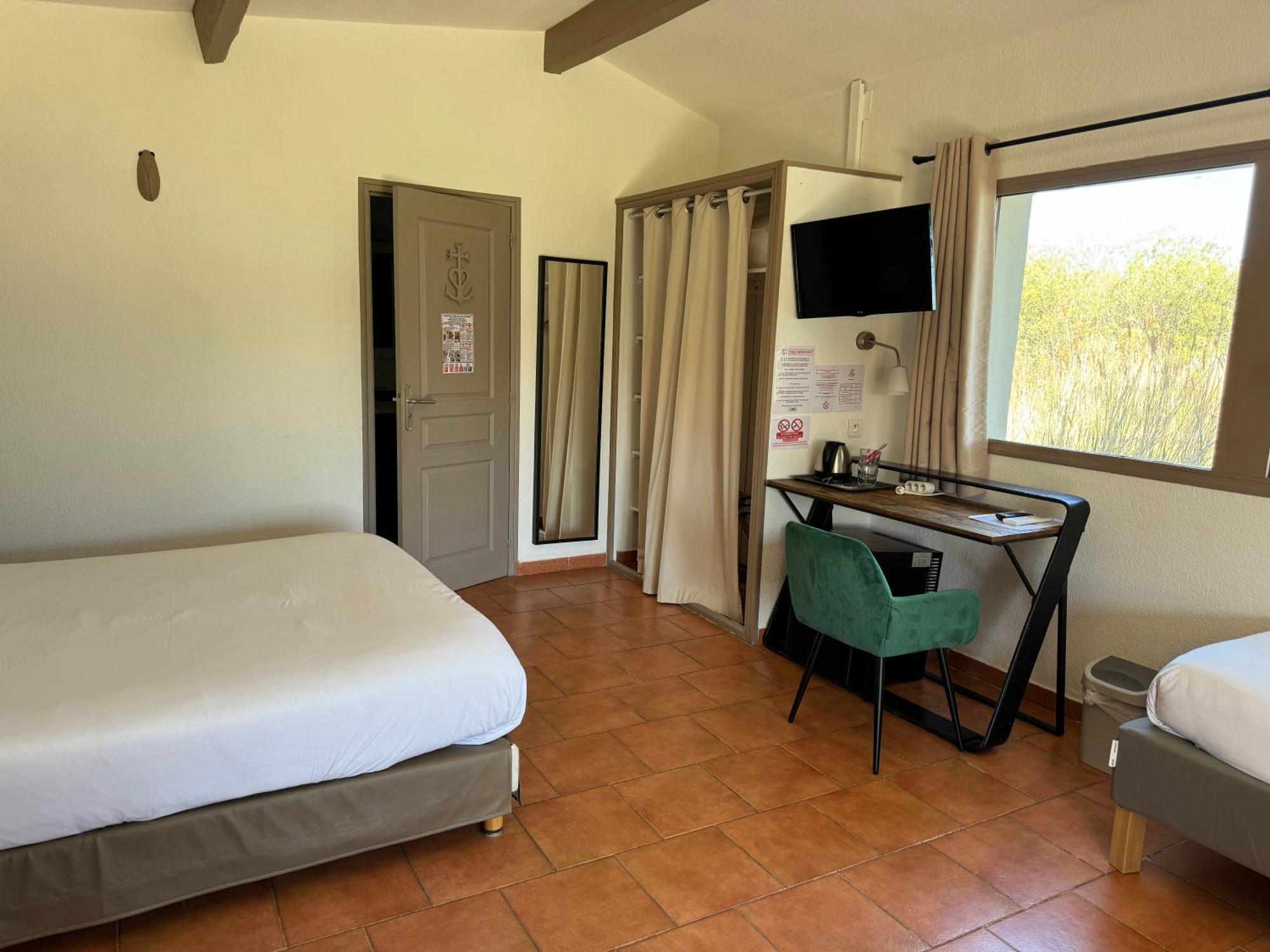 Mas Des Salicornes Otel Saintes-Maries-de-la-Mer Dış mekan fotoğraf